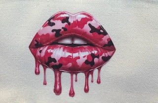 The Hot Lips Pouch